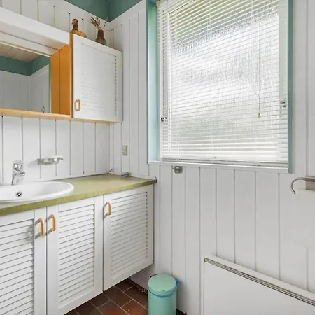 6825-allinge-astelokken-7 Ferienhaus *